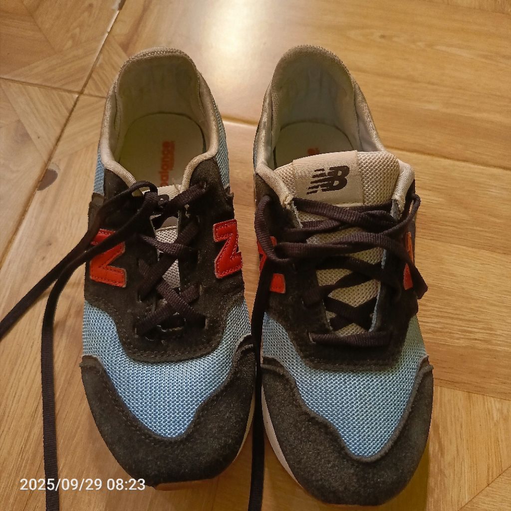 preloved sepatu anak nb