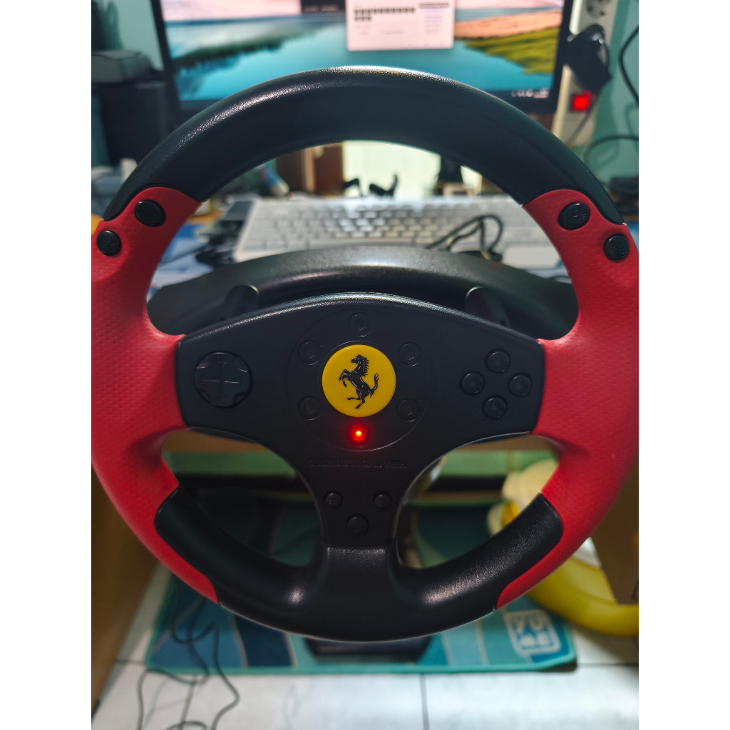 Thrustmaster Ferrari Racing Wheel Red Legend Edition PS3 PC Steering Wheel Stir PC