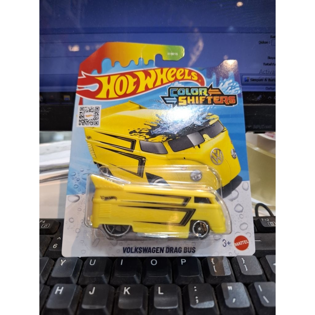 Hot Wheels Volkswagen Drag Bus Color Shifters