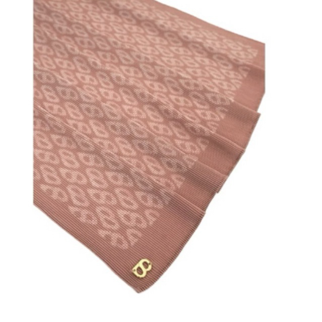 Tapis Pleated Shawl Buttonscarves Mocha