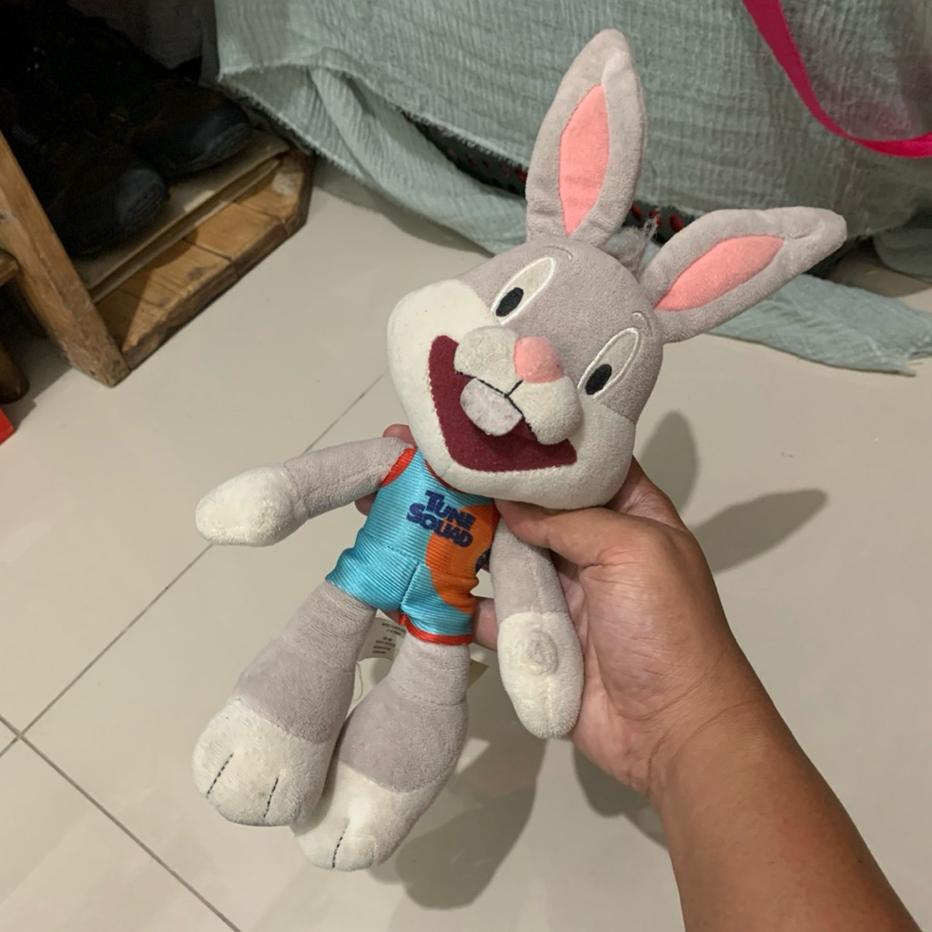 Boneka Buggs Bunny Looney Tunes Space Jam Tune Squad