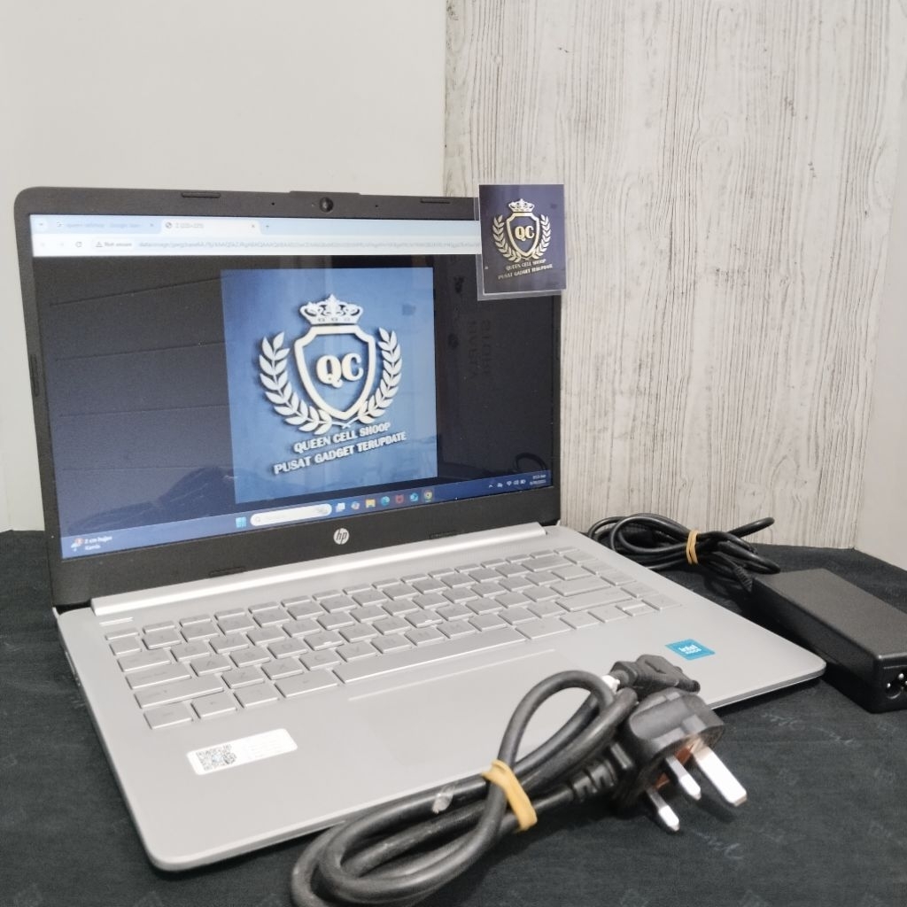 LAPTOP HP 14S-DQ3XXX CELERON N4500 8GB SSD 256GB 14INCH SECOND BERGARANSI