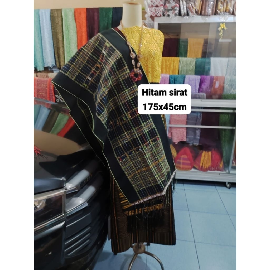 Ulos Simalungun suri suri hande2 laki laki & wanitai  Simalungun