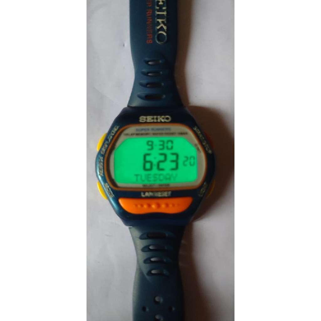 Jam tangan Seiko Siper Runner retro