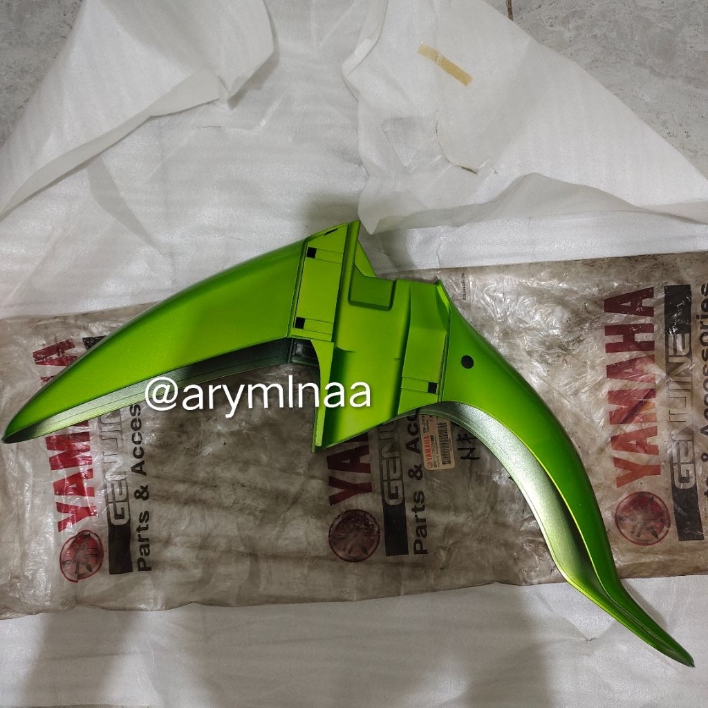 SPAKBOR SLEBOR DEPAN FRONTFENDER JUPITER Z BURHAN LAMA OLD HIJAU 5TP-F1511-00-P7 ORIGINAL YAMAHA YGP
