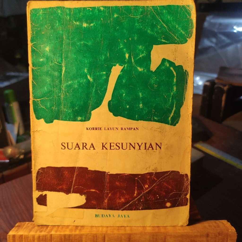 Suara Kesunyian Korrie Layun Rampan