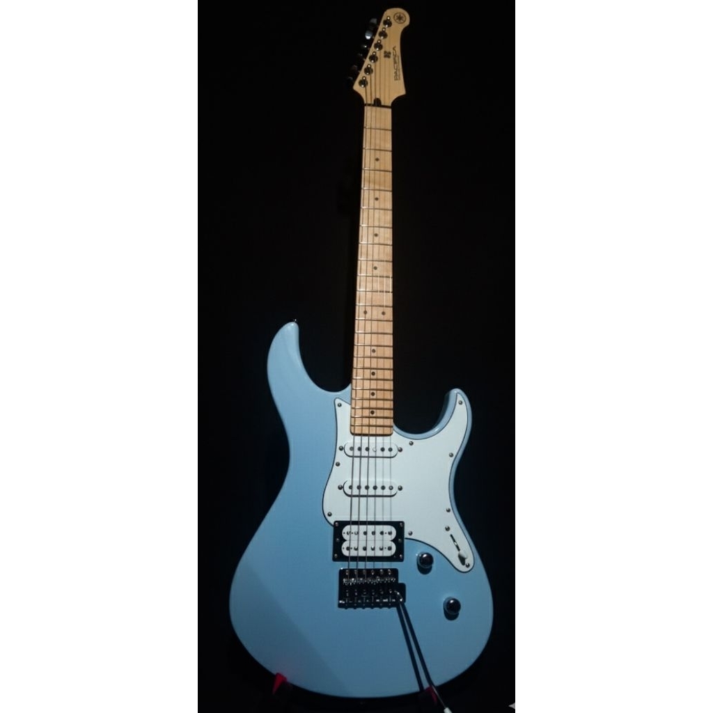 Gitar Yamaha Pacifica 112vm second