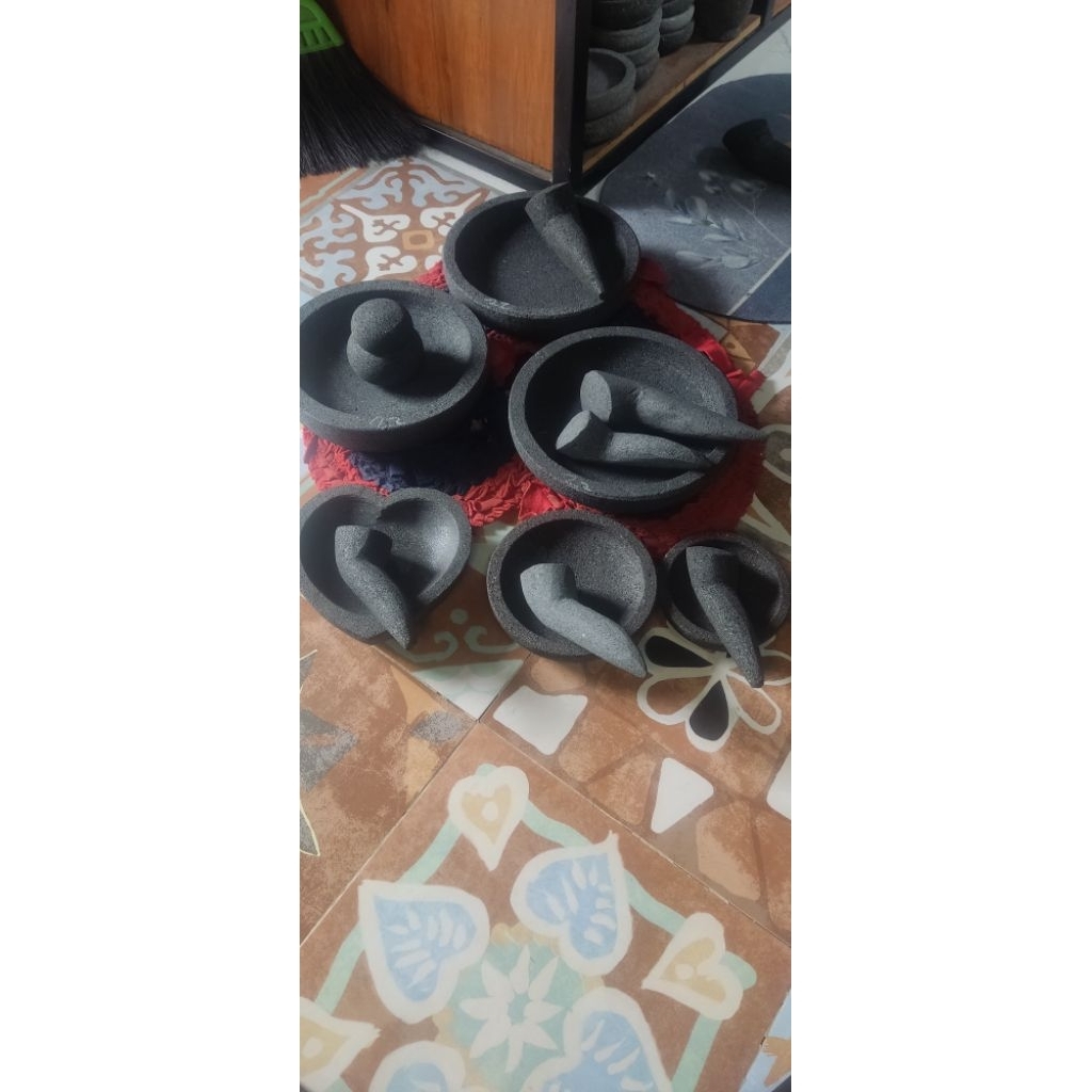 cobek karakter Batu Asli merapi