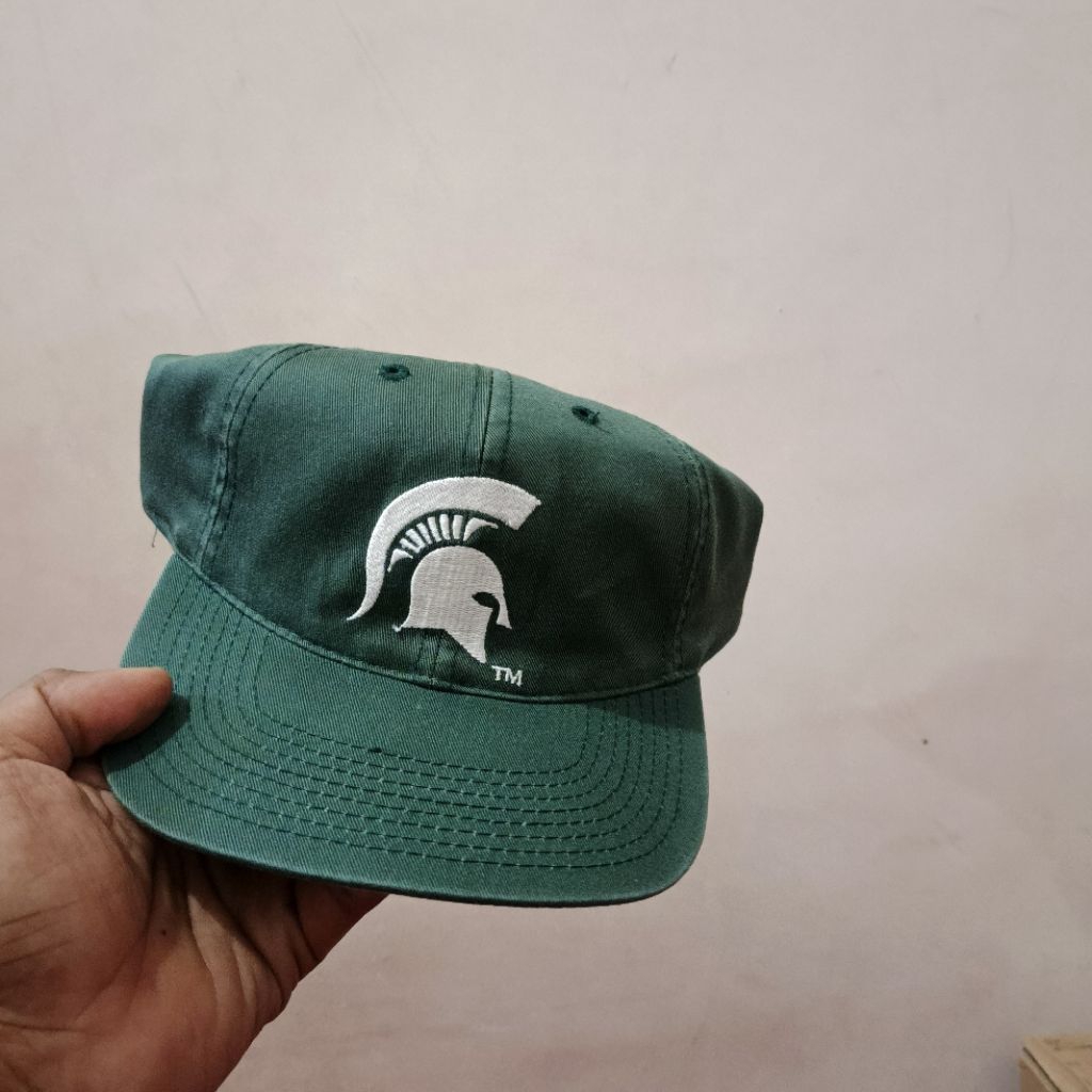TOPI CAPS RARE LAWAS / VINTAGE BRAND SPROTS SEPECIALTES COLABS TEAM CAMPUS MICHIGAN STATE SPARTAN