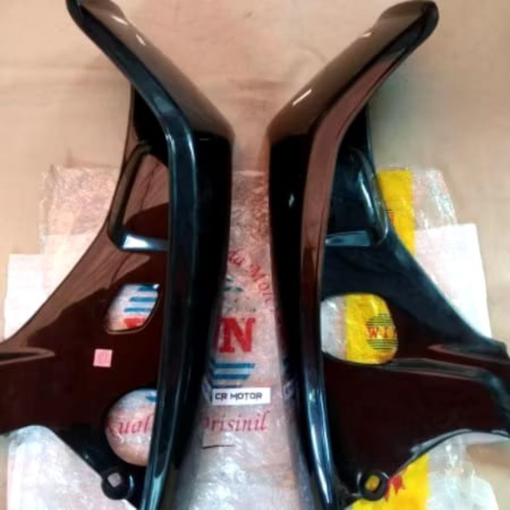 WIN - Sayap legshield luar Honda grand Astrea legenda 2 hitam win