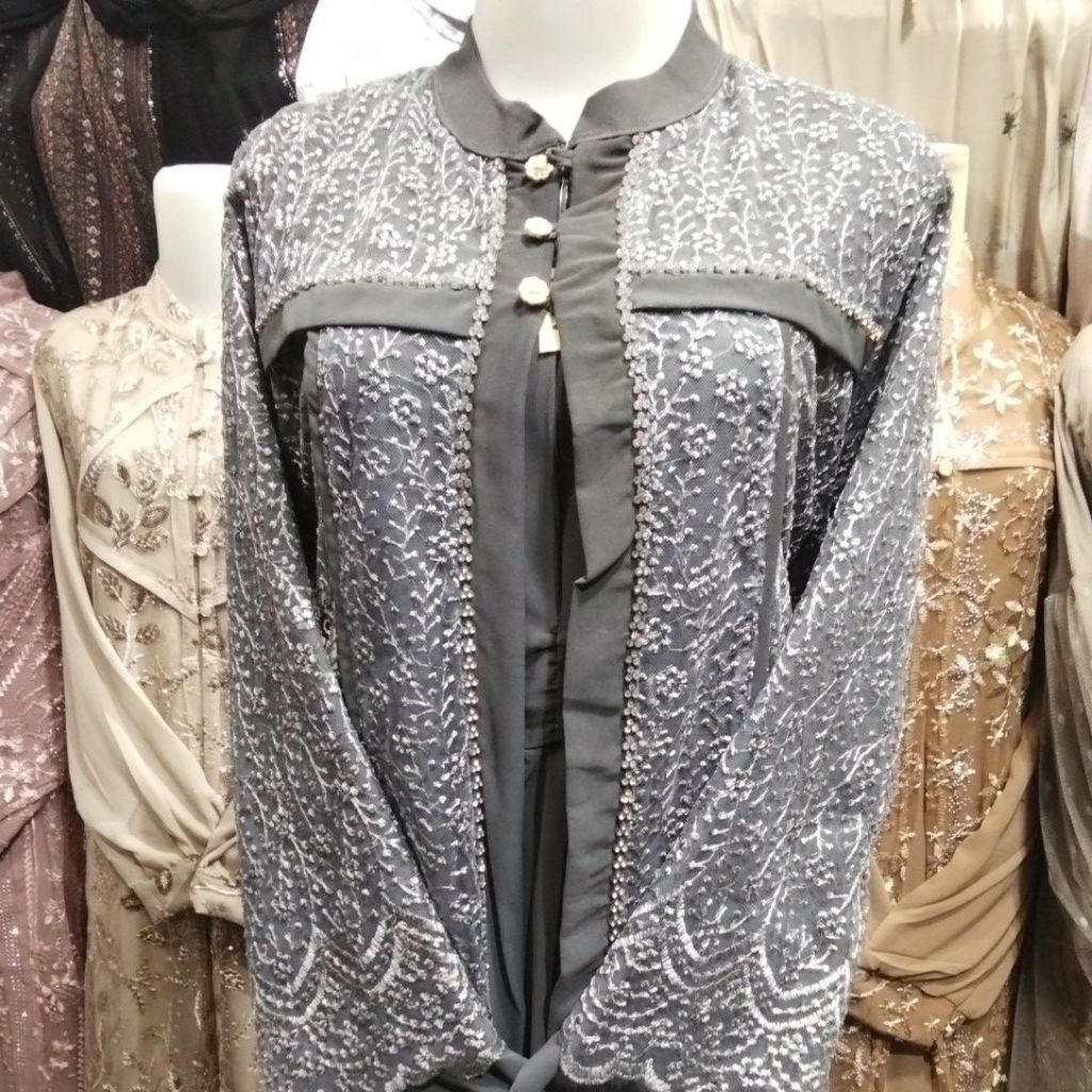 Gamis Nina Brukat Abu