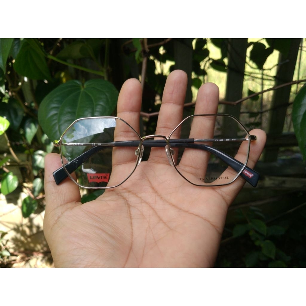 Kacamata Frame Pria L e v i s LV1040 Original Klasik Model