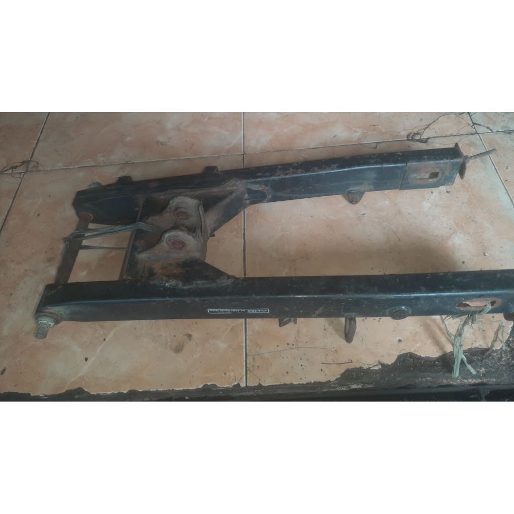 lengan ayun/swing arem honda cbr 150