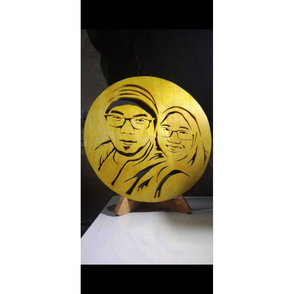 SKETSA KAYU UKIR 2 WAJAH BULAT