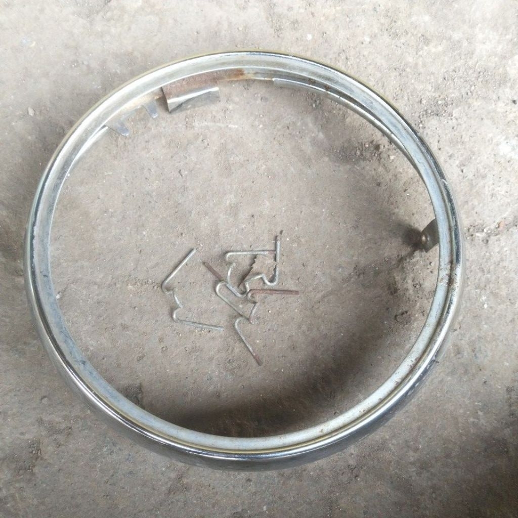 ring lampu depan Suzuki thunder 125 bekas original