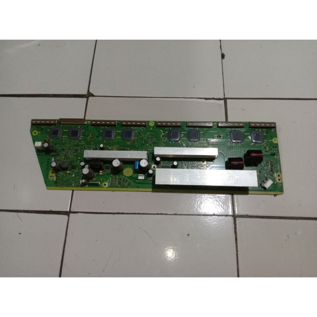 y main tv Panasonic TH-P42A2G