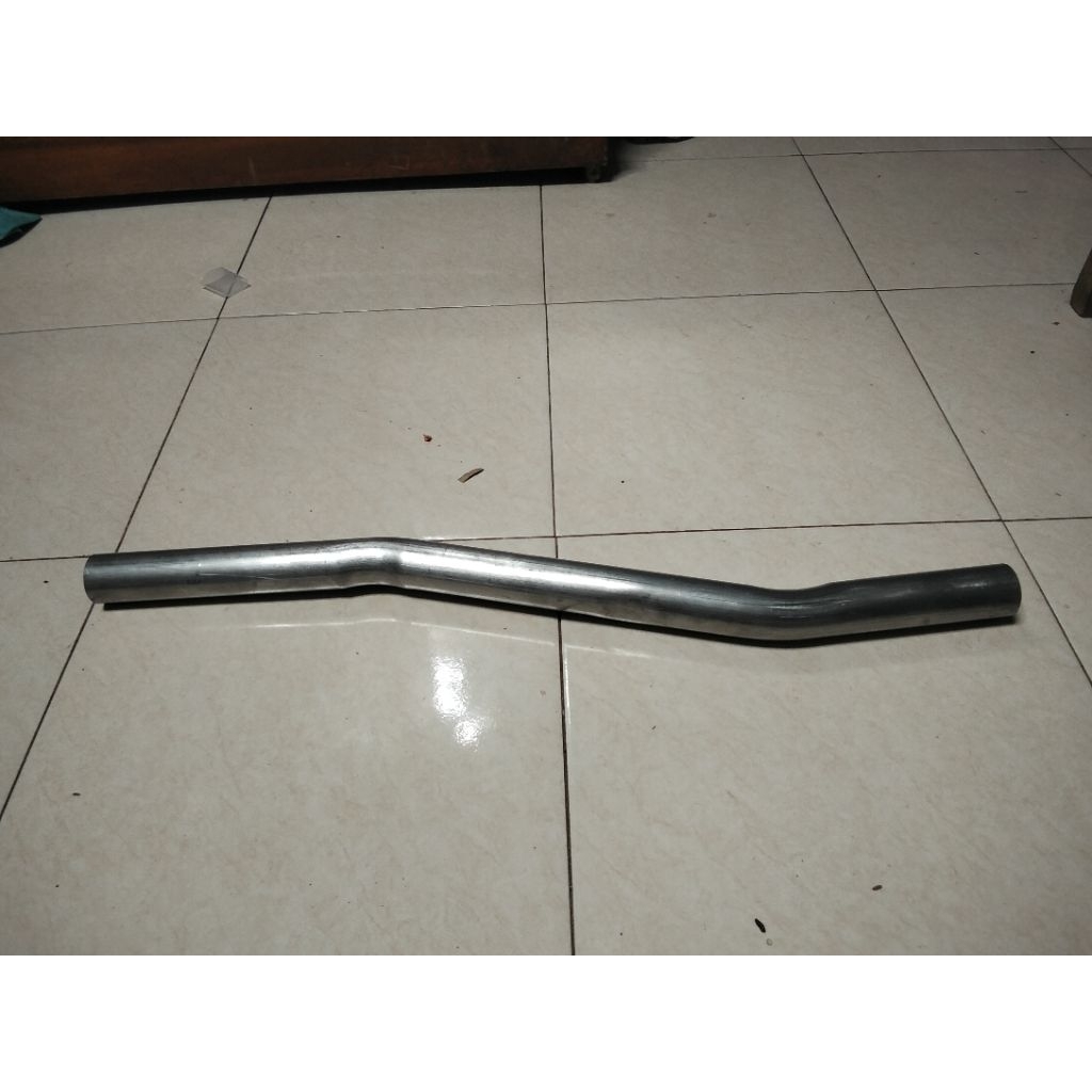 pipa sambungan knalpot bagian depan mobil carry futura,colt ss