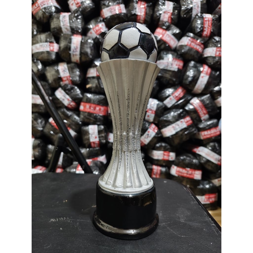 piala bola futsal. OBR. 28cm.silver
