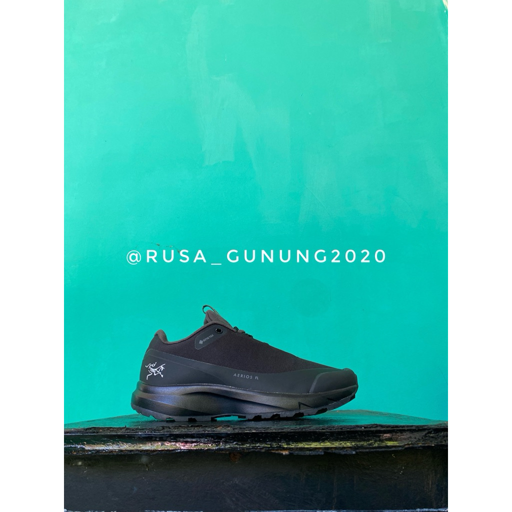 SEPATU ARCTERYX AERIOS FL