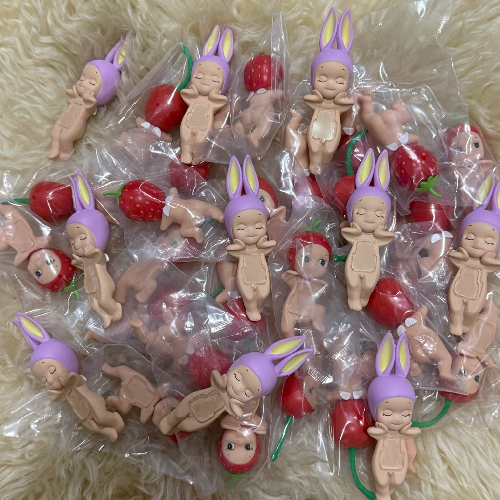 [READY] 1:1 SONNY ANGEL HIPPERS RABBIT DREAMING | SONNY ANGEL HIPPERS CHERRY