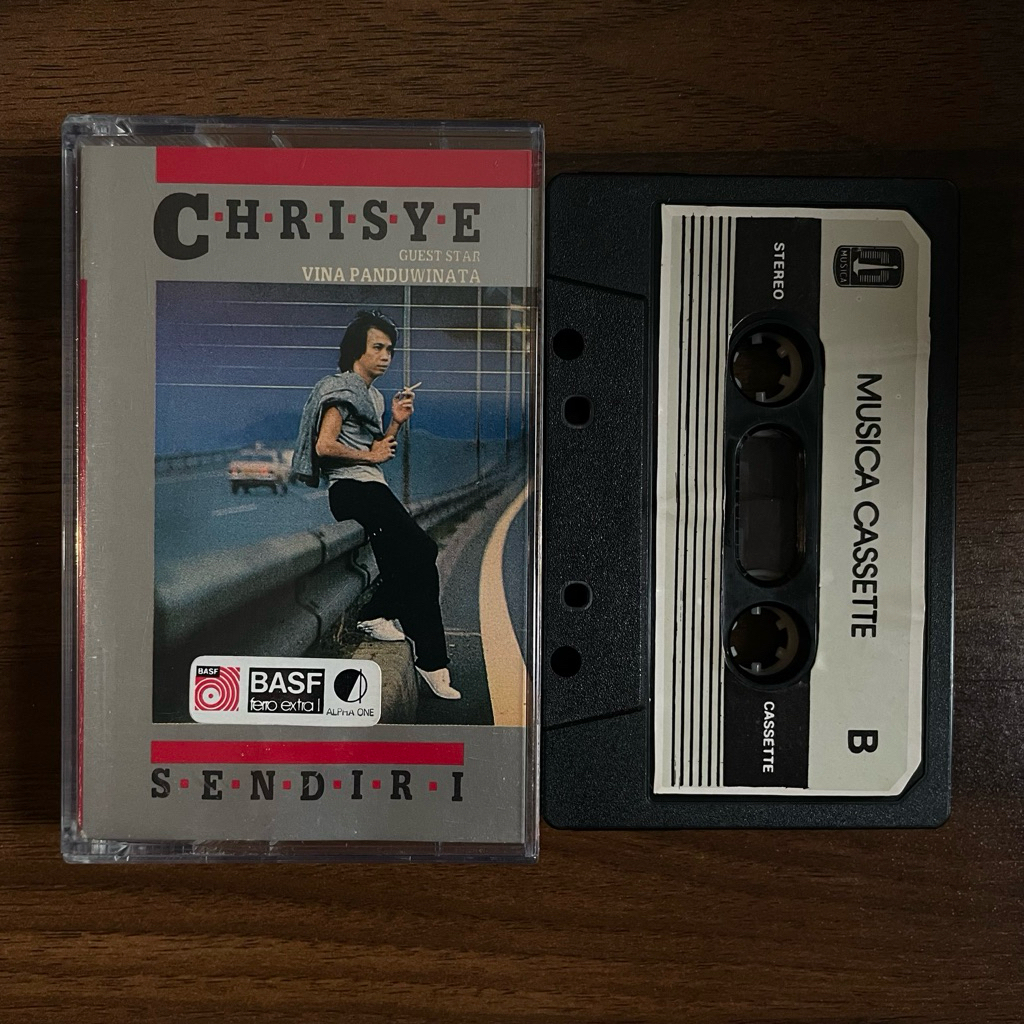 Kaset pita - Chrisye - Sendiri