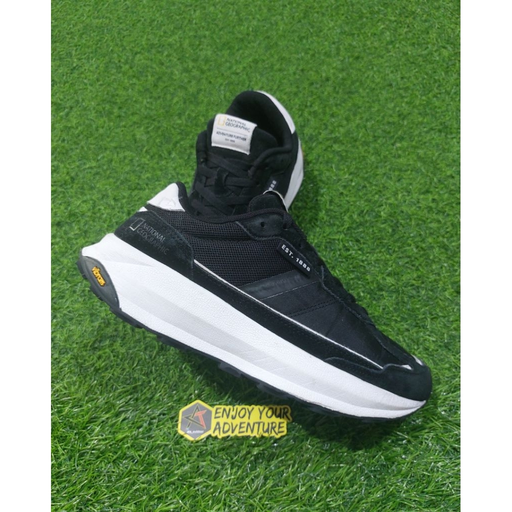 sepatu gunung trailrunning NatGeo size 40/41