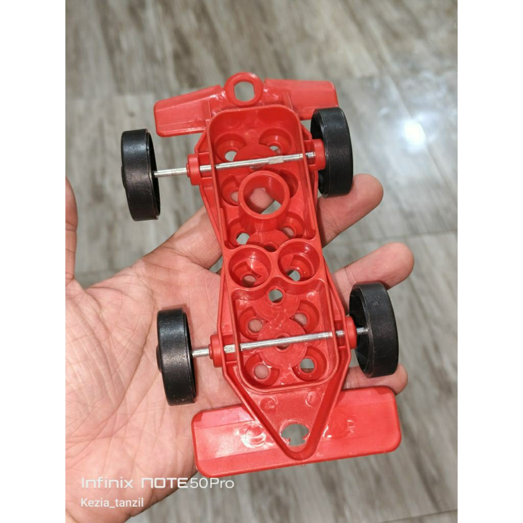 DIECAST DIE CAST JUALAN MAINAN MOBIL MOBILAN MINIATUR BENTUK MOTIF LEGO ROBLOX ROBLOK MERAH RED PLAS