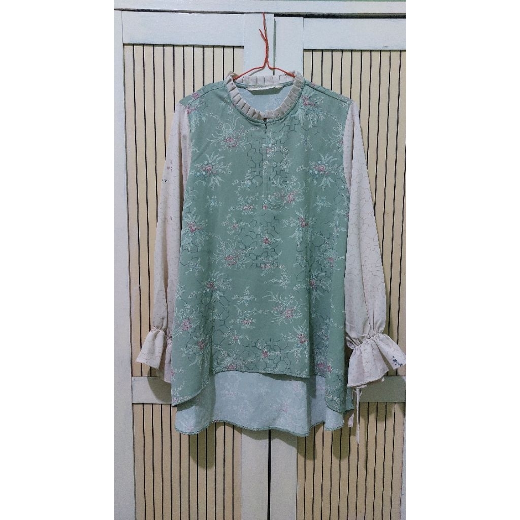 (Preloved) Baju Atasan Blouse Tunik (Size 6 - S/M) Brand Et Cetera x Puru Kambera