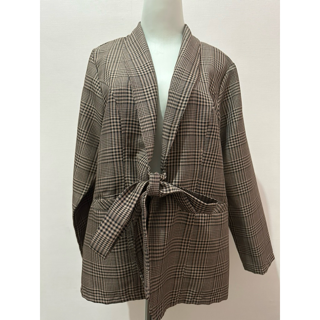 Blazer Kerja Wanita motif Garis Preloved