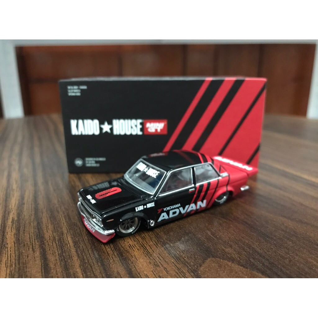 MINI GT Datsun 510 Pro Street Advan