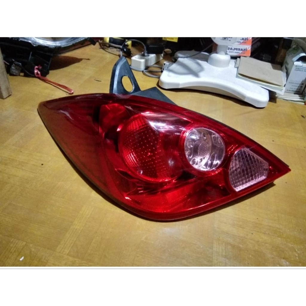 Stoplamp Lampu Belakang Nissan Latio Original