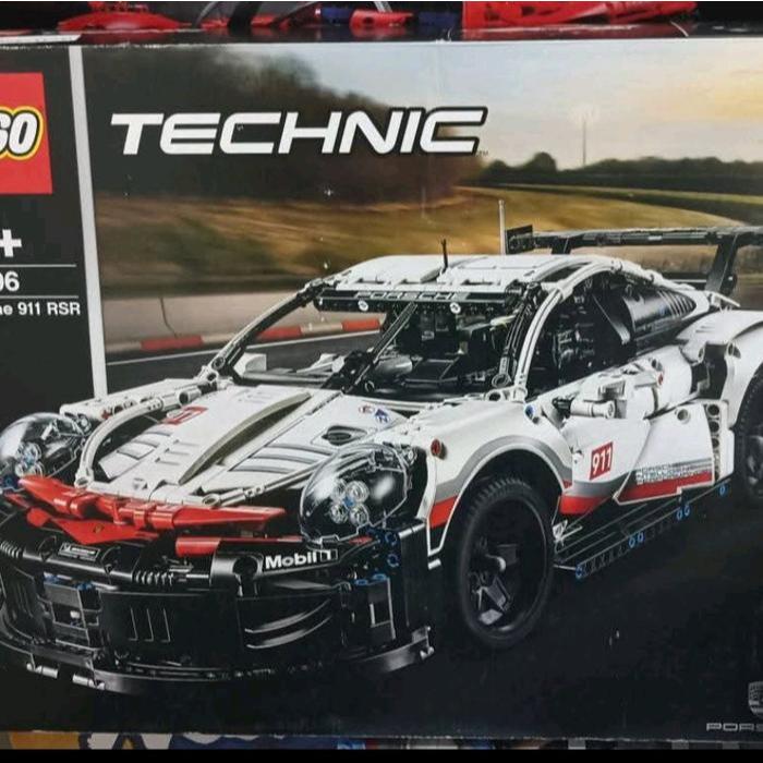 Lego Technic Porsche 911 RSR 42096