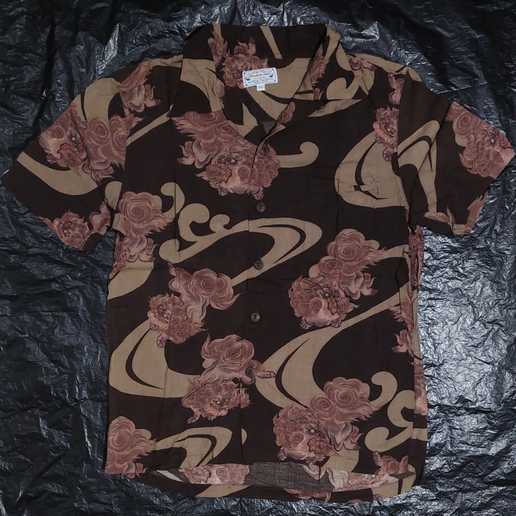 Hawaiian shirt size Large fit Medium bukan sunsurf buzzricksons