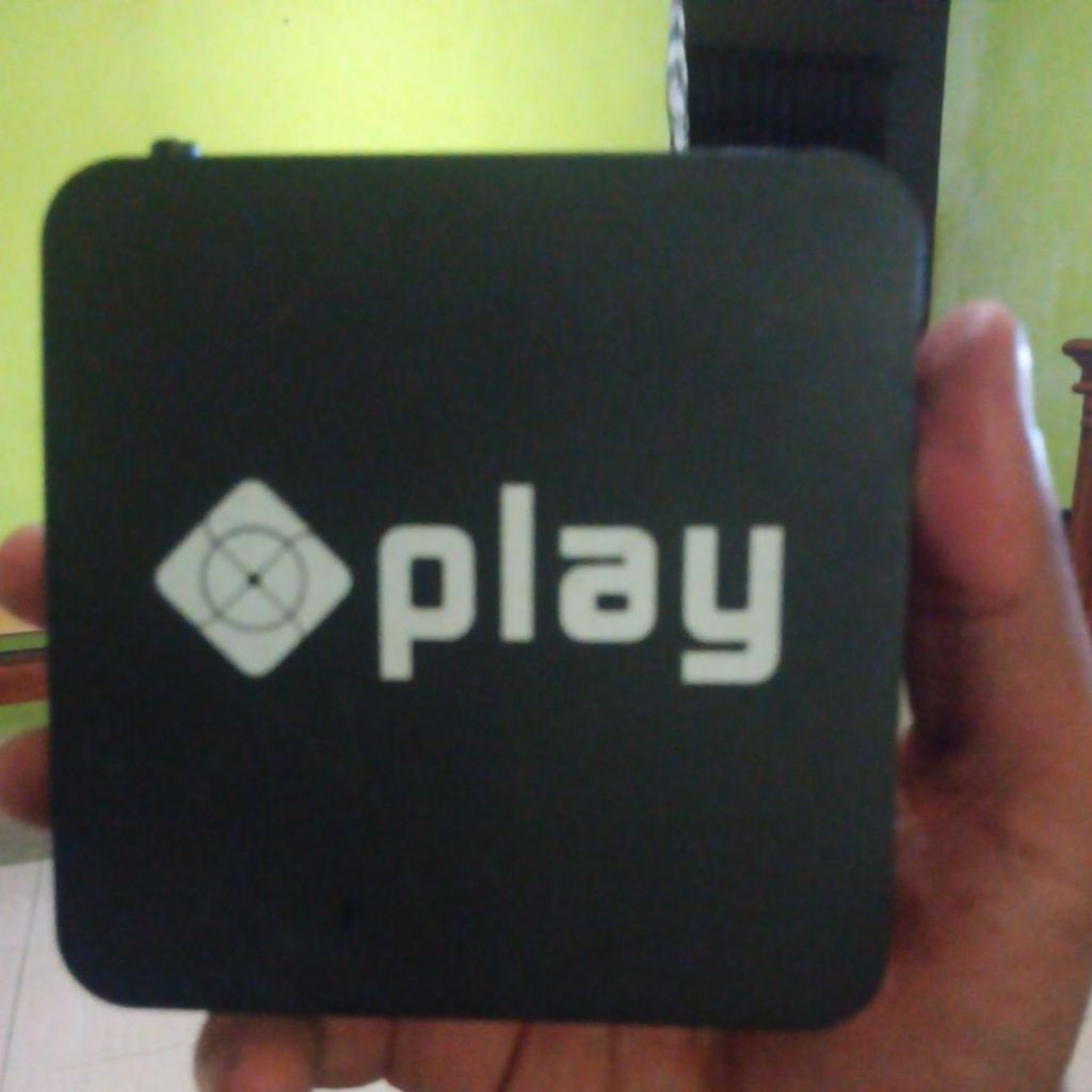 STB PLAY MODEL HE2500