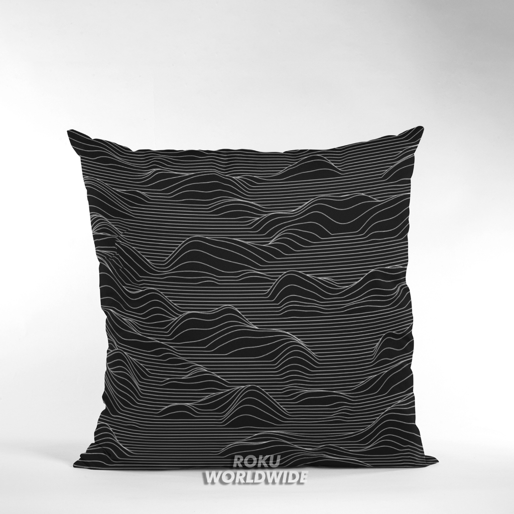Roku Worldwide Bantal Sofa Aesthetic Karakter Dekorasi Hiasan Kamar DS378