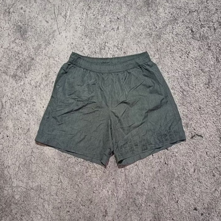 Unbranded shortpants
