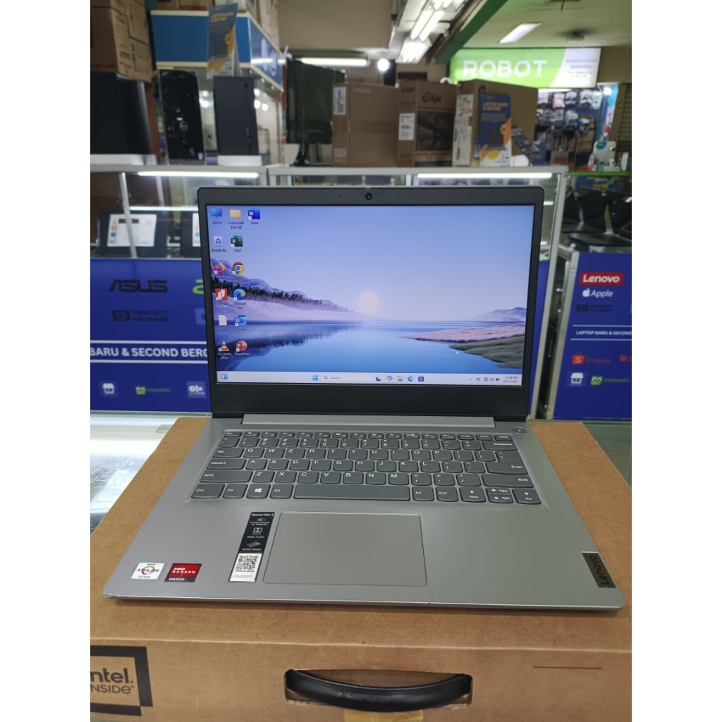 LENOVO IDEAPAD SLIM 3 AMD Athlon Silver 3050U RAM 8GB SSD 256GB Kondisi Mulus Siap Pakai Laptop Cepa