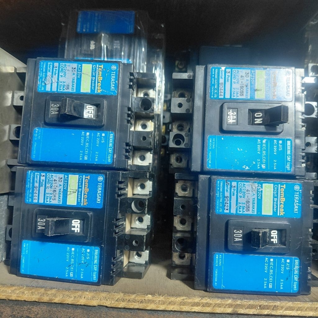 Mccb breaker nfb bekas Terasaki 3Pole 30A