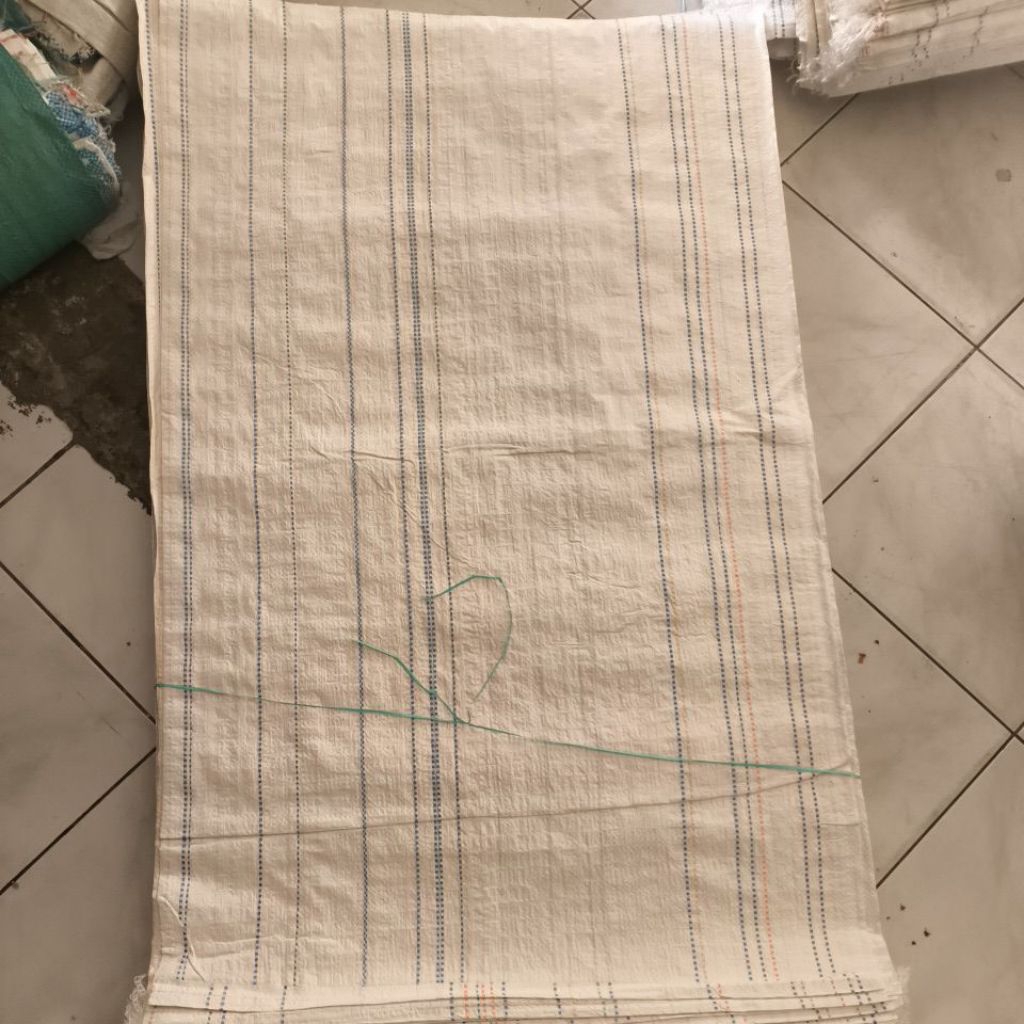 karung plastik baru ukuran 65x105