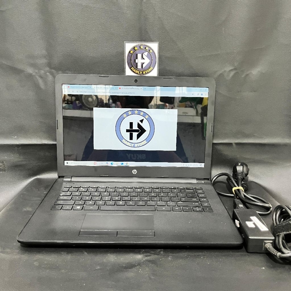 LAPTOP HP 14-BW0XX AMD A9 9420 4GB 14INCH SECOND BERGARANSI