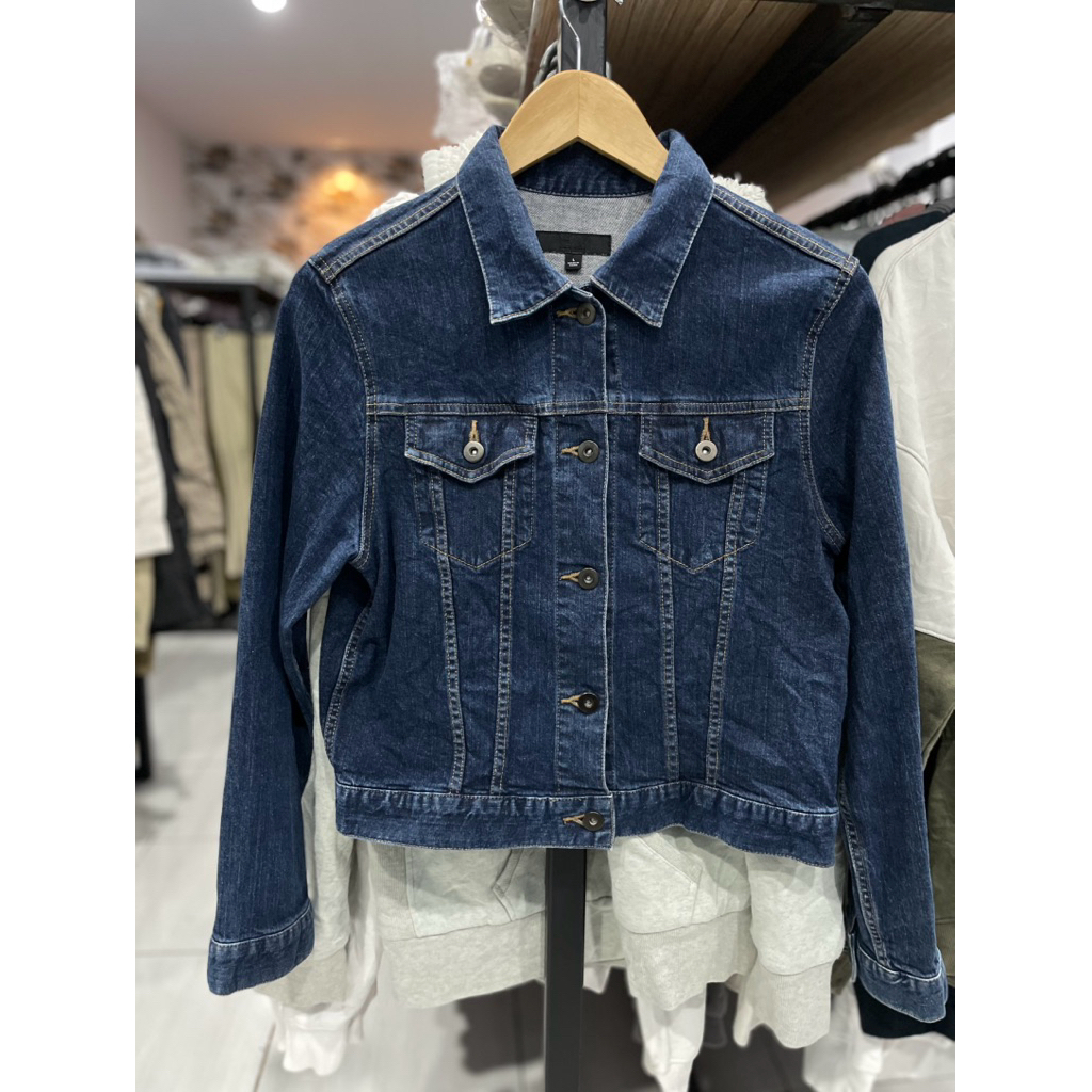 UNIQLO JAKET JEANS, JAKET JEANS CROPTOP UNIQLO, JAKET CASUAL SECOND BRAND