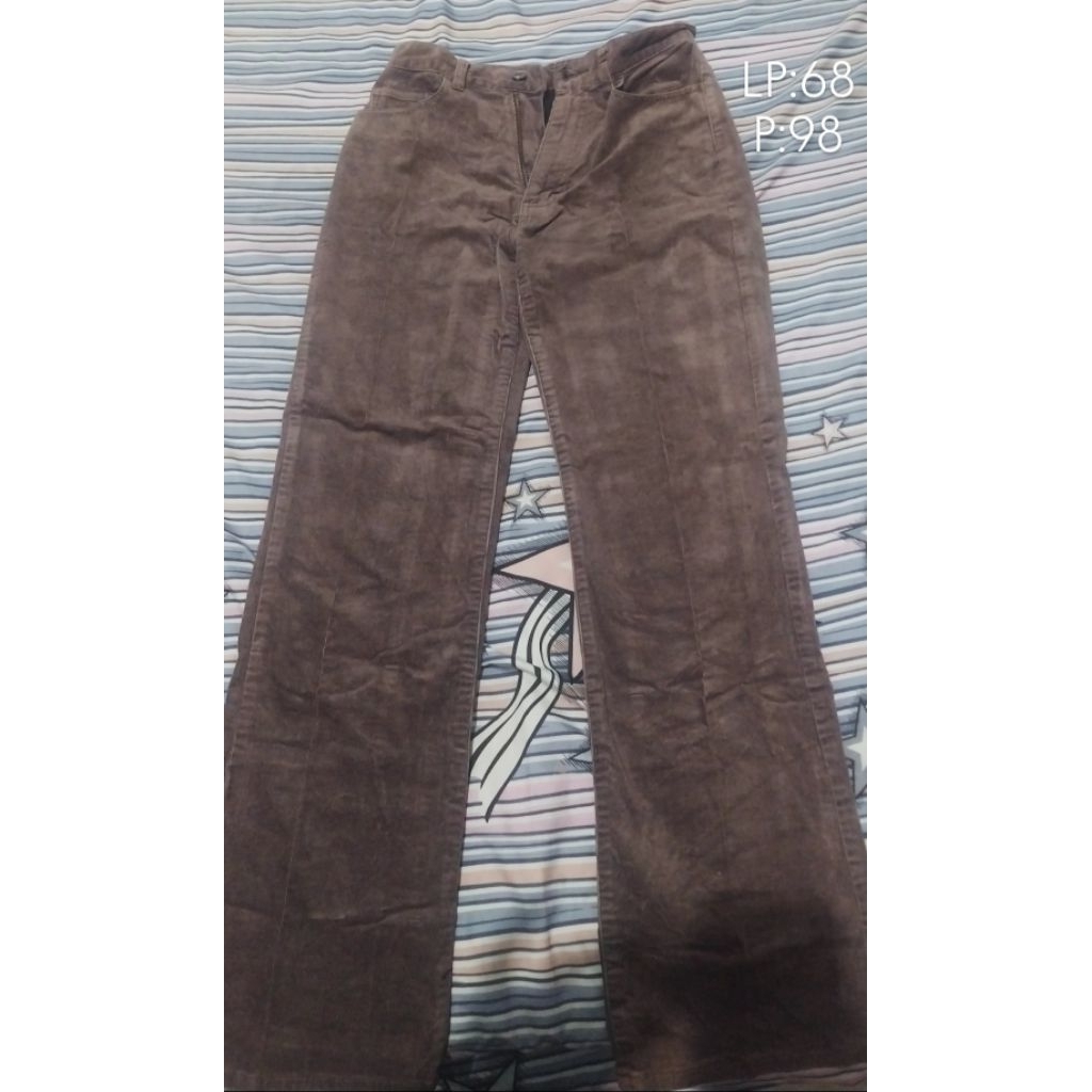 Preloved celana corduroy