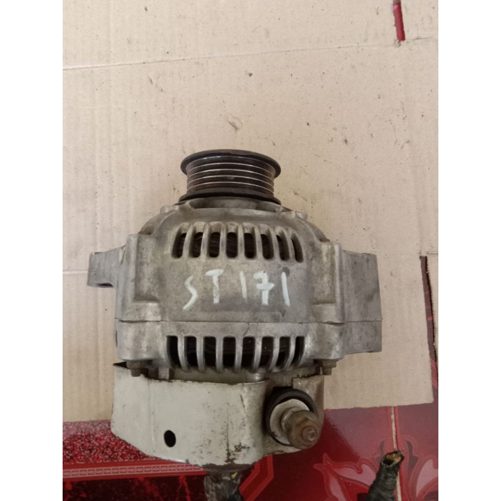 Dinamo Ampere / Dinamo Pengisian / Dinamo Alternator Toyota Corona Exsalon ST171