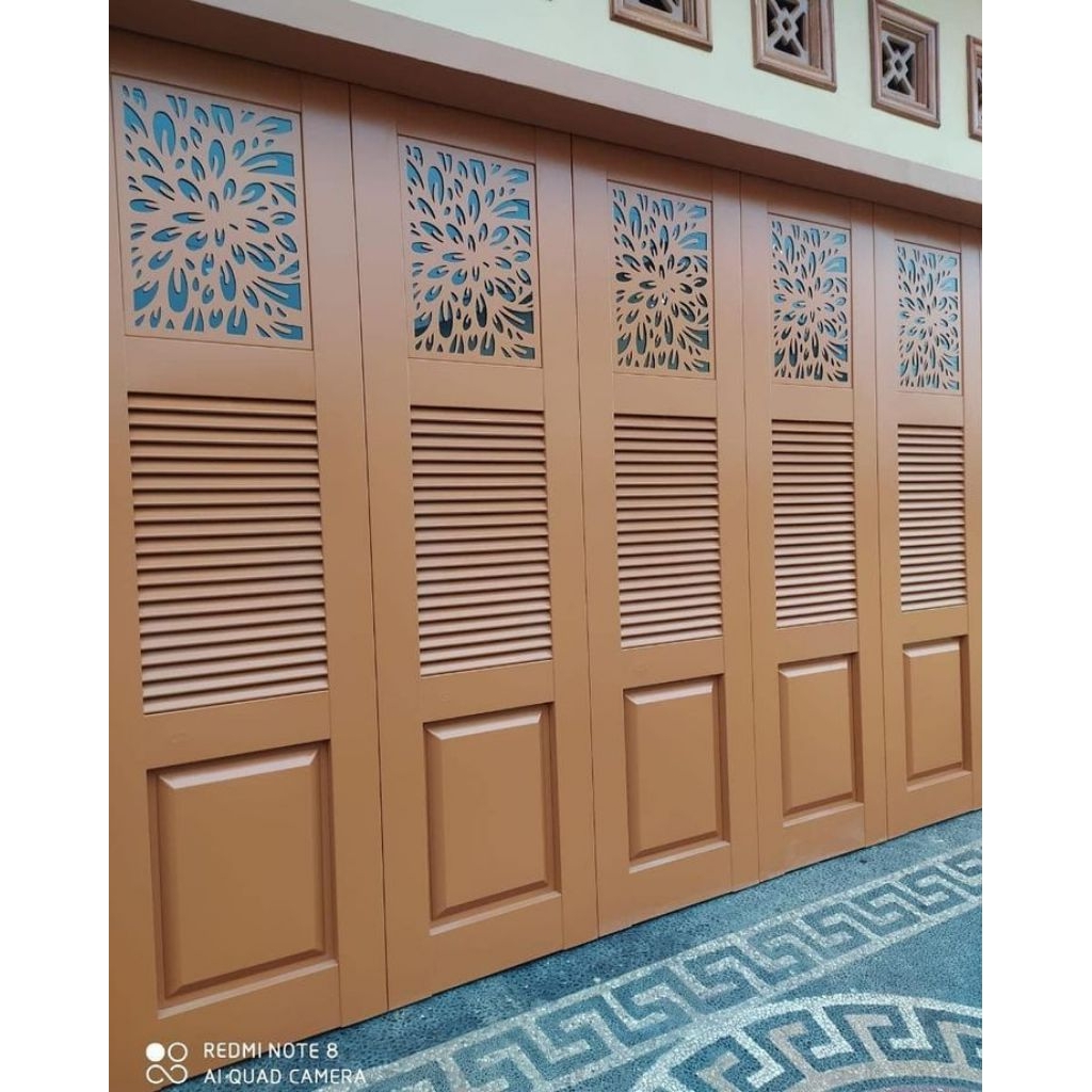 pintu lipat dan sliding bahan besi untuk garasi rumah