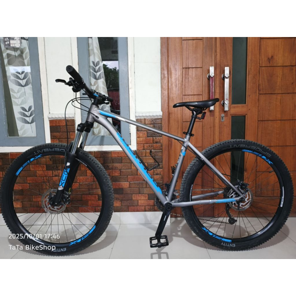 Sepeda gunung MTB Polygon Xtrada 5 2020 Scond