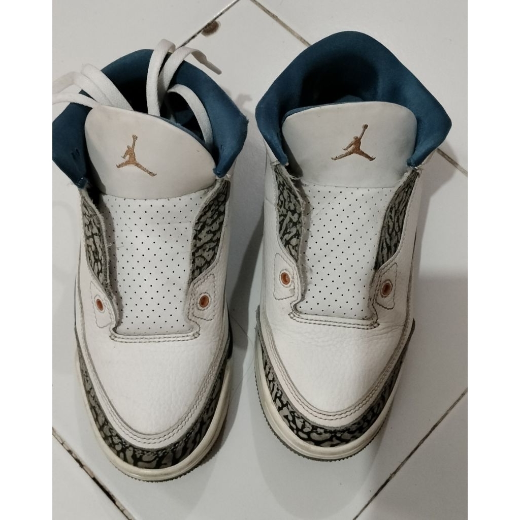 Preloved Sepatu Air Jordan 3 Retro