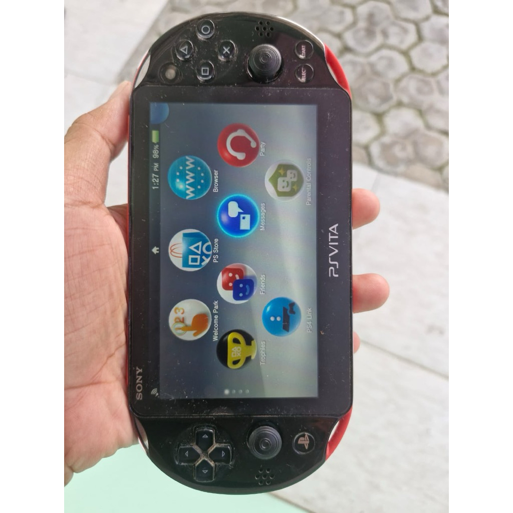 PS VITA SLIM