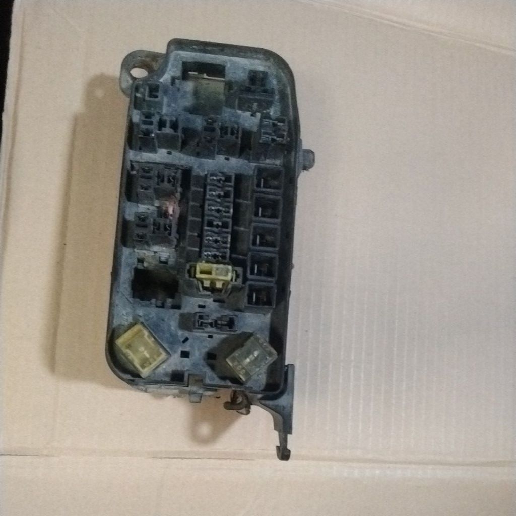 BOX SKRING SEKERING LUAR MITSUBISHI KUDA KARBURATOR 1.6