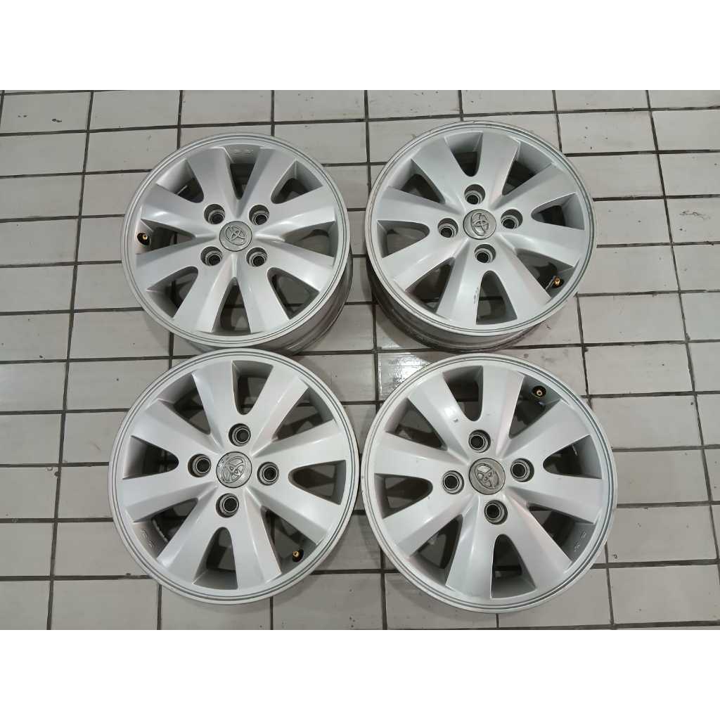 Velg STD AVANZA R15 X5 pcd 4X114,3 ET45 warna SILVER kondsi bekas masih bagus pnp mobil grand livina