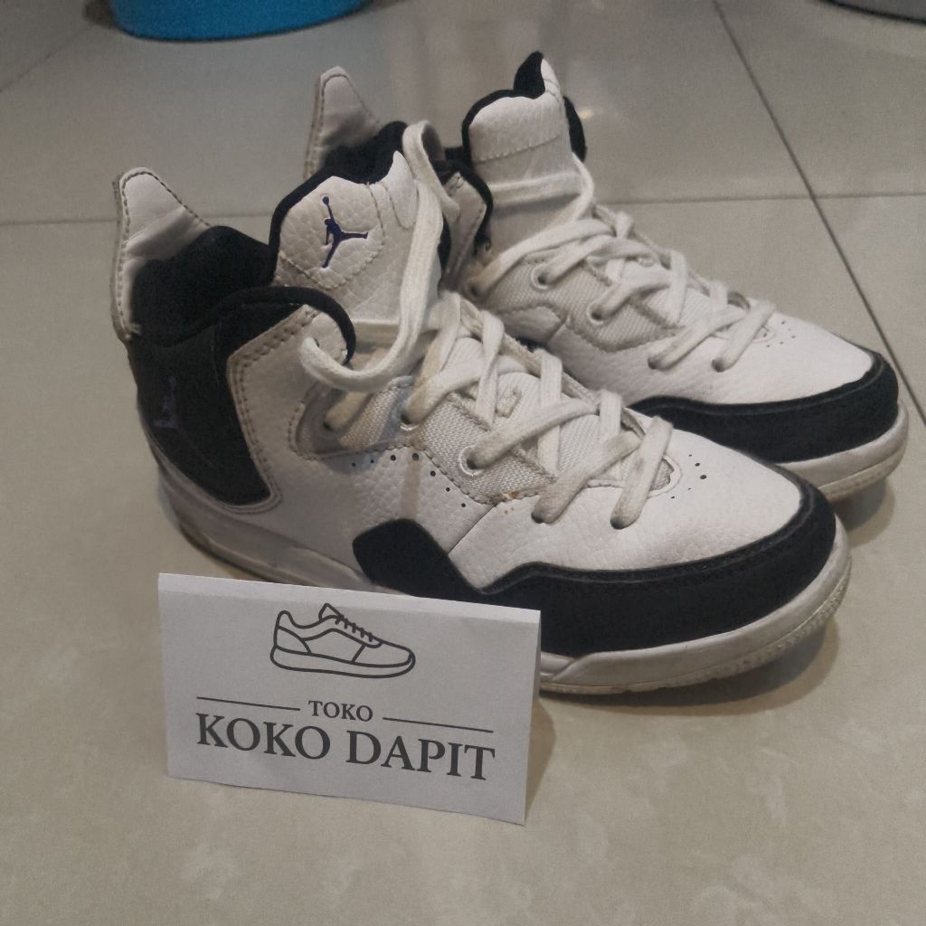 PL Sepatu Basket Anak Jordan Courtside